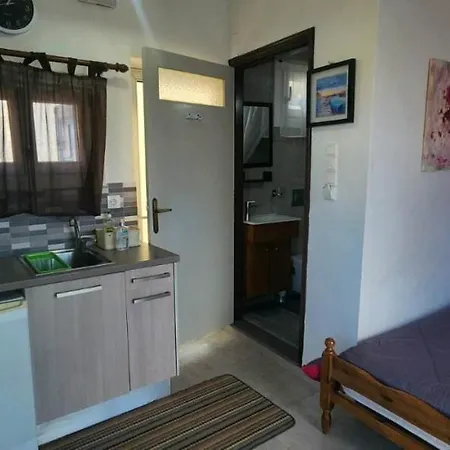 Anna Apartman Mirtiész