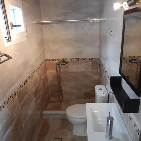 Anna Apartman *