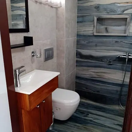 Anna Apartment